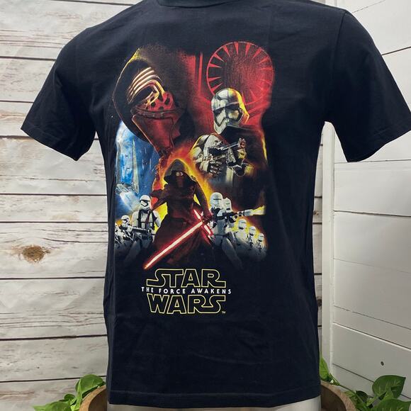 Star Wars Kylo Ren Storm Troopers Light Saber The Force Awakens T-Shirt Small - Picture 1 of 4